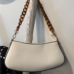 Cream Shoulder Bag with Tortoise Chain